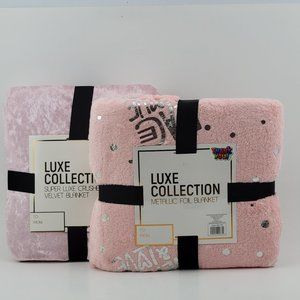 Luxe Collection Set of 2 Super Soft Blanket  NWT